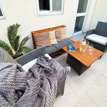Arzella Apartments Xlendi Stylish Stay Near Beach Local Eats Ксленди Экстерьер фото