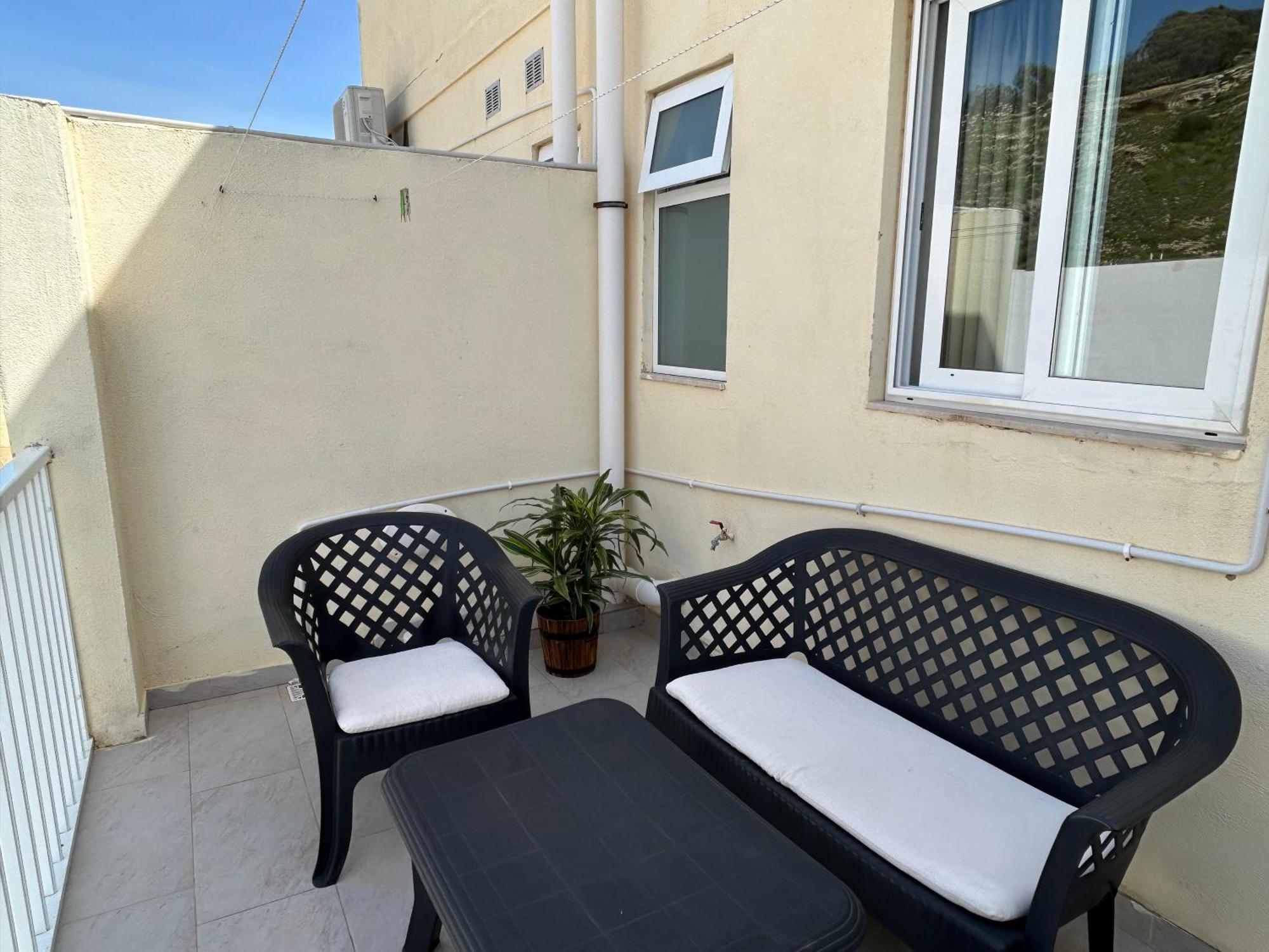 Arzella Apartments Xlendi Stylish Stay Near Beach Local Eats Ксленди Экстерьер фото
