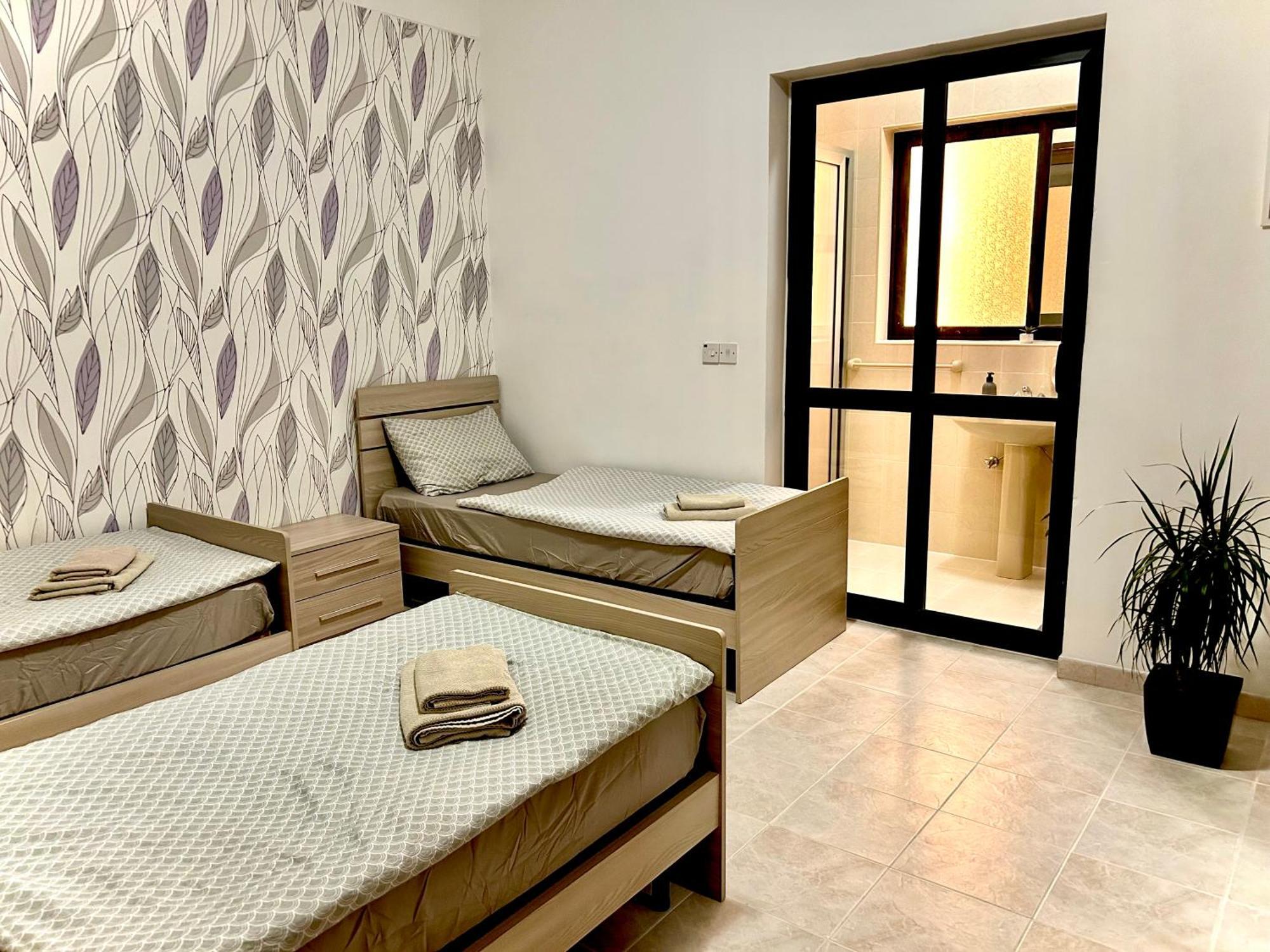 Arzella Apartments Xlendi Stylish Stay Near Beach Local Eats Ксленди Экстерьер фото