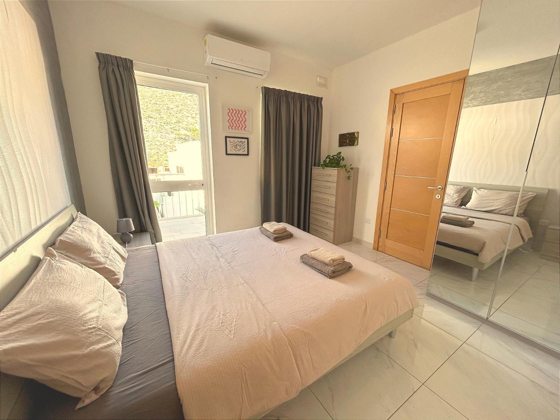 Arzella Apartments Xlendi Stylish Stay Near Beach Local Eats Ксленди Экстерьер фото